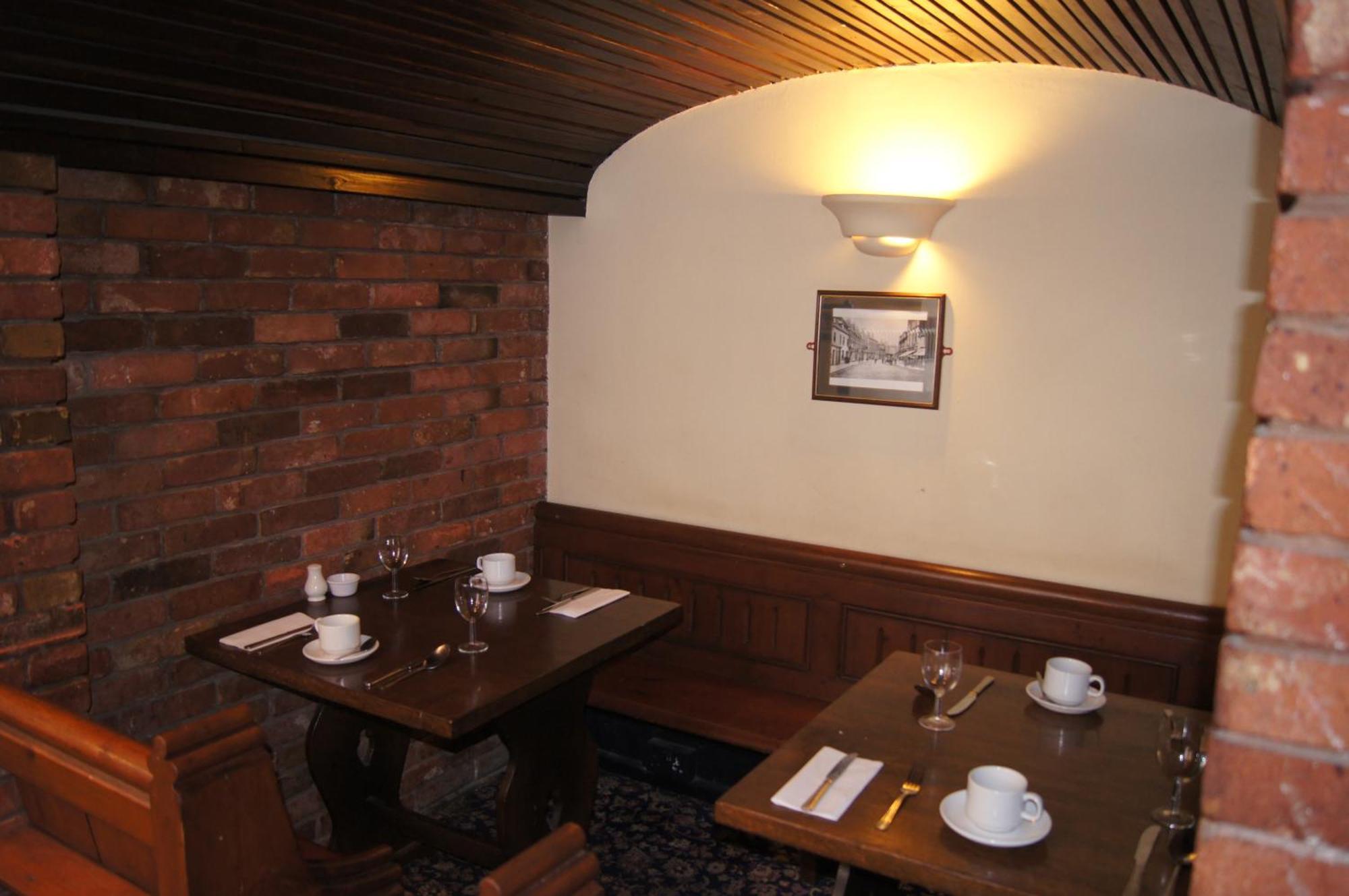 Castle Hotel Tamworth Exterior photo