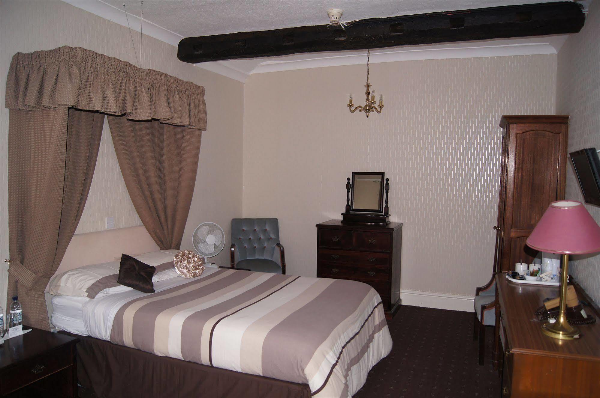 Castle Hotel Tamworth Exterior photo